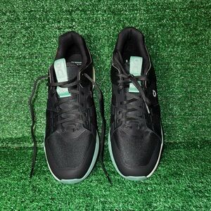 Black and Mint Athletic Shoes On Cloud THE ROGER.